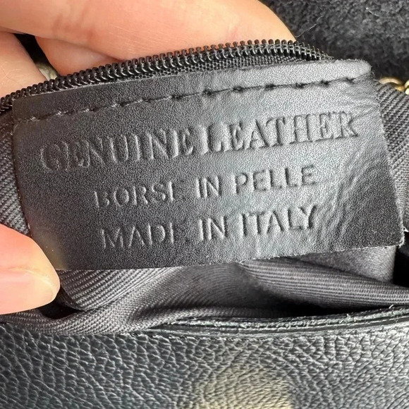 Italian Leather crossbody bag - Picture 8 of 11